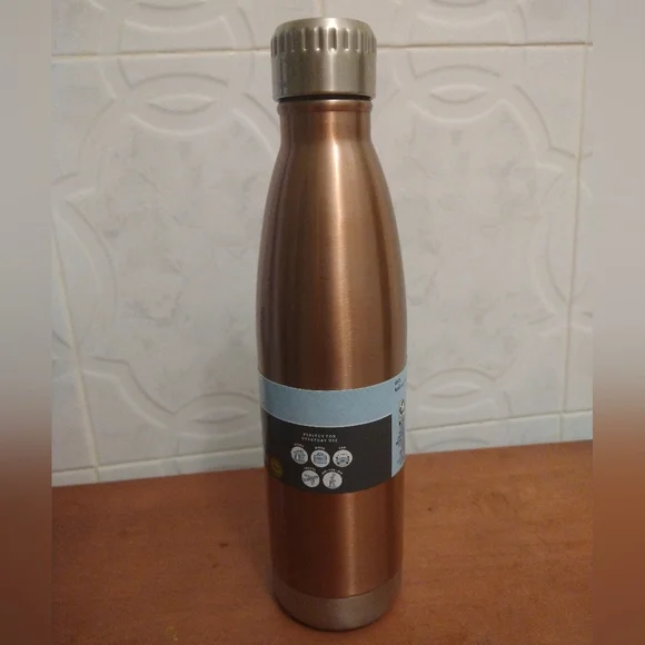 Complete Home Stainless Steel Water Bottle - Picture 4 of 10